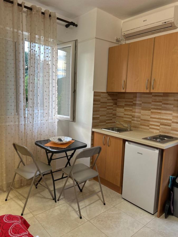 Lazarus Bigova Apartments تيفات المظهر الخارجي الصورة