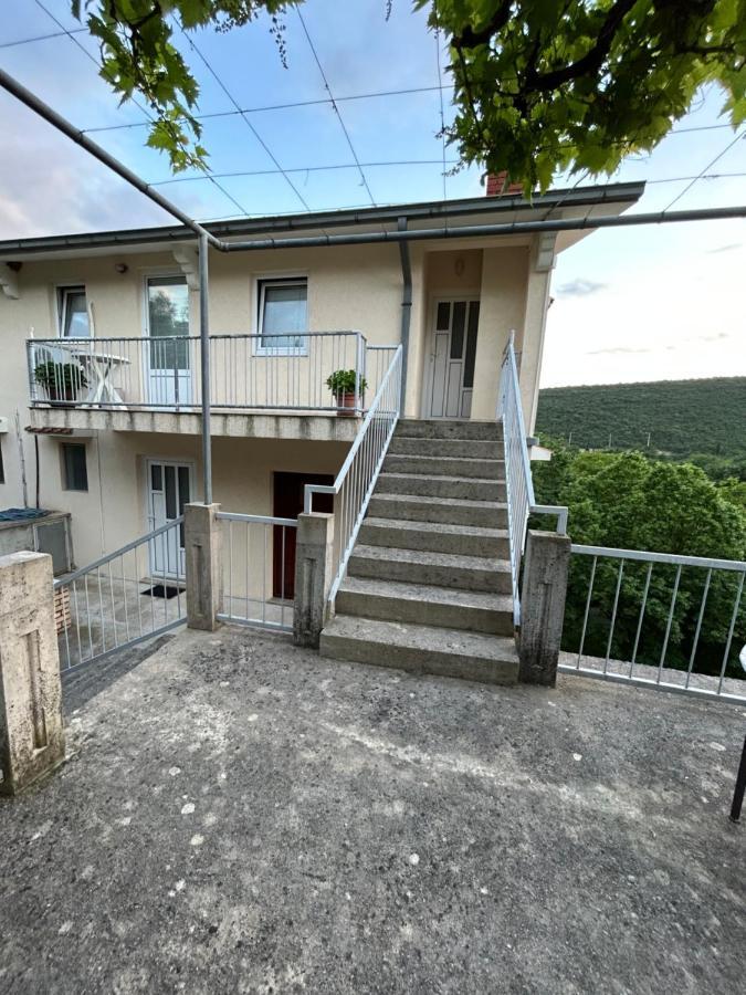 Lazarus Bigova Apartments تيفات المظهر الخارجي الصورة