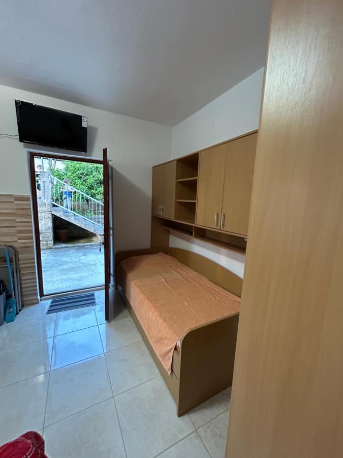 Lazarus Bigova Apartments تيفات المظهر الخارجي الصورة